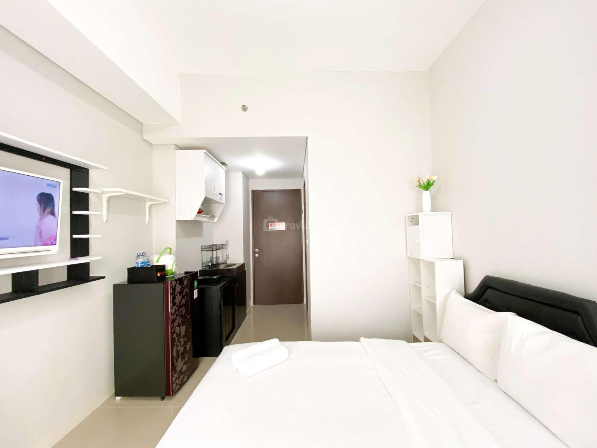Cozy Transpark Juanda Timur By Travelio Apartemen Bekasi